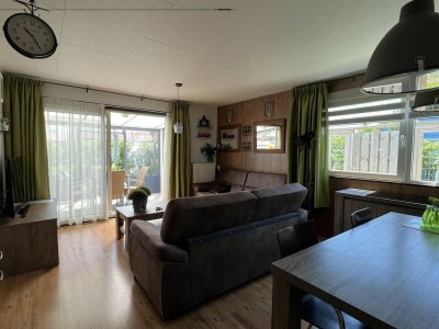 Holiday house Gepflegter Ferienbungalow für 4 Personen, 2 Schlafzimmer, WLAN, Haustier willkommen! - Outdoor photo 10