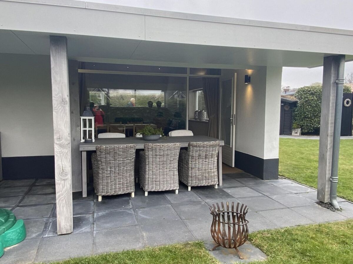 Holiday house Lovely holiday bungalow with garden - Outdoor photo 4