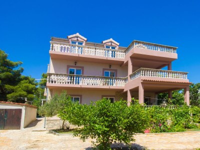 Apartment Two bedroom apartment with terrace Pirovac, Šibenik A-6280-a - Outdoor photo 4