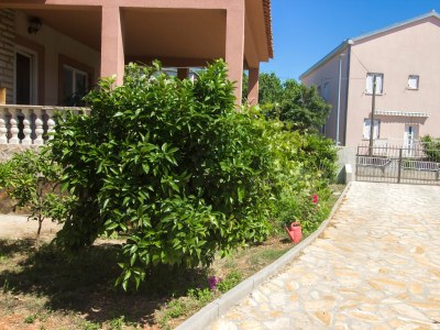 Apartment Two bedroom apartment with terrace Pirovac, Šibenik A-6280-a - Outdoor photo 9