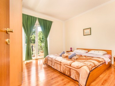 Apartment Two bedroom apartment with terrace Pirovac, Šibenik A-6280-a - Outdoor photo 17