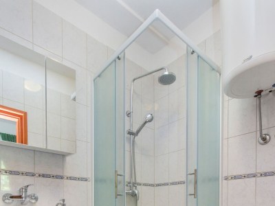 Apartment Two bedroom apartment with terrace Pirovac, Šibenik A-6280-a - Outdoor photo 20