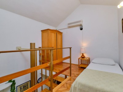 Apartment One bedroom apartment with terrace Artatore, Lošinj A-2509-c - Outdoor photo 13