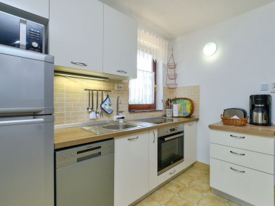 Apartment One bedroom apartment with terrace Artatore, Lošinj A-2509-c - Outdoor photo 19