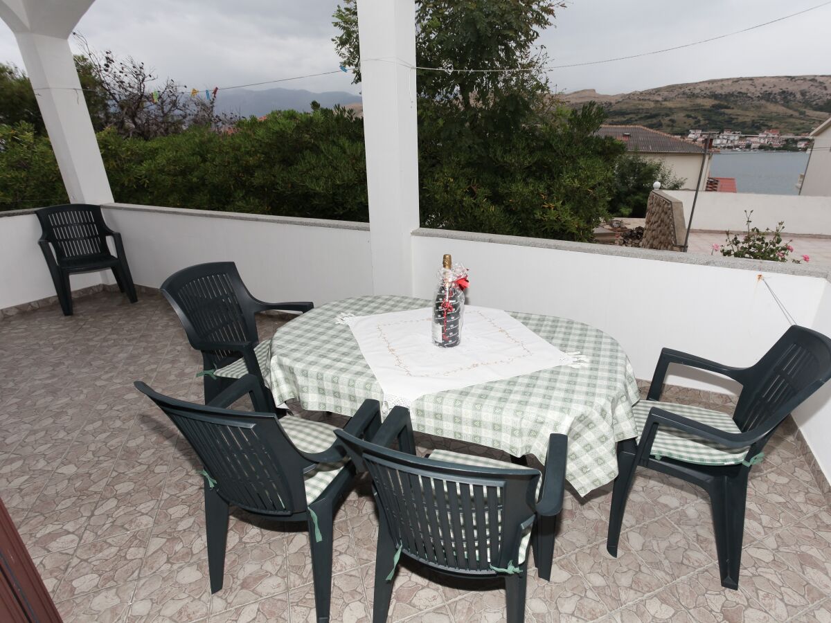 Apartment Two bedroom apartment with terrace and sea view Pag A-6383-a