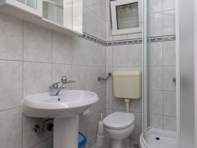 Apartment Three bedroom apartment with balcony and sea view Mimice, Omiš A-2805-a - Outdoor photo 14