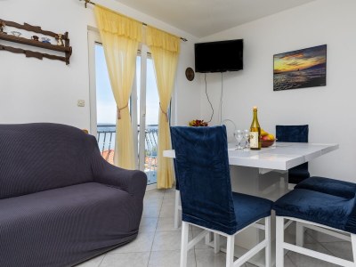 Apartment Three bedroom apartment with balcony and sea view Mimice, Omiš A-2805-b - Outdoor photo 16