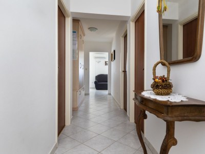 Apartment Three bedroom apartment with balcony and sea view Mimice, Omiš A-2805-b - Outdoor photo 36