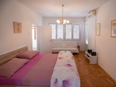 Apartment Three bedroom apartment near beach Sumpetar, Omiš A-2808-c - Outdoor photo 32