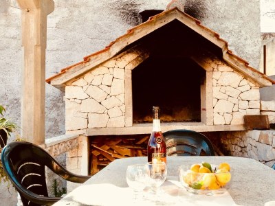 Apartment One bedroom apartment with terrace and sea view Sutivan, Brač A-2846-a - Outdoor photo 7