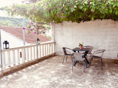 Apartment One bedroom apartment with terrace and sea view Sutivan, Brač A-2846-a - Outdoor photo 25