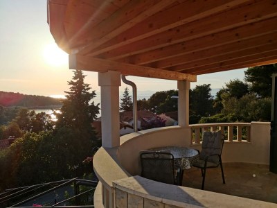Apartment Three bedroom apartment with terrace and sea view Splitska, Brač A-2923-b in Postira - Apartment