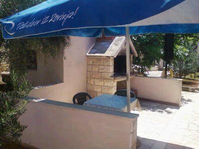 Apartment Three bedroom apartment with terrace and sea view Splitska, Brač A-2923-b - Outdoor photo 6