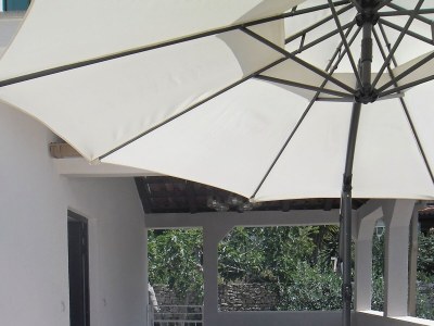 Apartment Three bedroom apartment with terrace and sea view Splitska, Brač A-2923-b - Outdoor photo 26