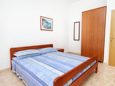 Apartment Two bedroom apartment near beach Cove Jedra, Hvar A-2583-e - Outdoor photo 9