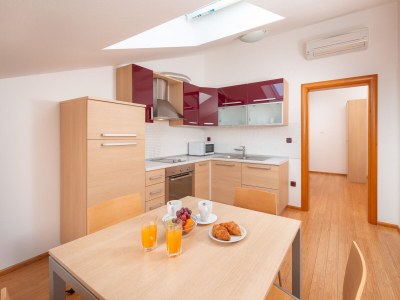 Apartment Two bedroom apartment with balcony and sea view Tučepi, Makarska A-3193-b - Outdoor photo 6