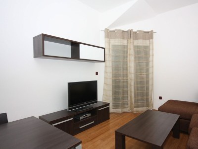 Apartment Two bedroom apartment with balcony and sea view Tučepi, Makarska A-3193-d - Outdoor photo 7