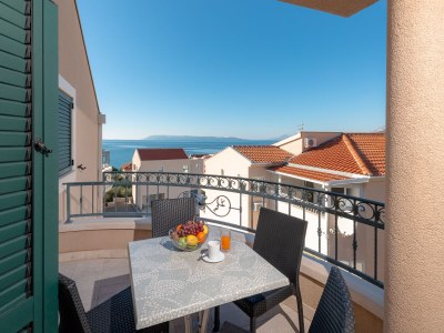Apartment Two bedroom apartment with balcony and sea view Tučepi, Makarska A-3193-d - Outdoor photo 16