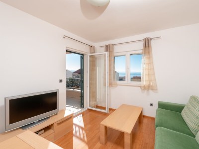 Apartment Two bedroom apartment with balcony and sea view Tučepi, Makarska A-3193-f - Outdoor photo 16