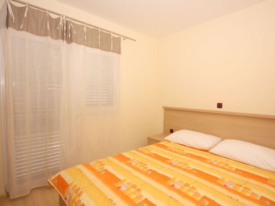 Apartment Two bedroom apartment with balcony and sea view Tučepi, Makarska A-3193-k - Outdoor photo 10