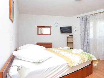 Apartment One bedroom apartment with balcony and sea view Tučepi, Makarska A-2676-c - Outdoor photo 15