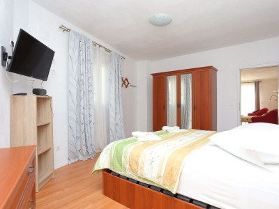 Apartment One bedroom apartment with balcony and sea view Tučepi, Makarska A-2676-c - Outdoor photo 16