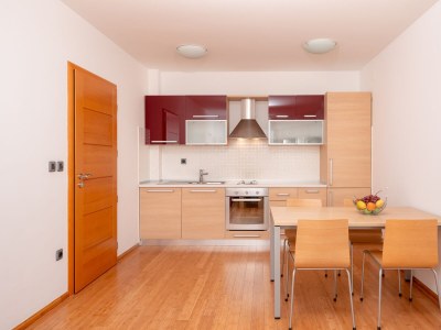 Apartment Two bedroom apartment with balcony and sea view Tučepi, Makarska A-3193-l - Outdoor photo 8