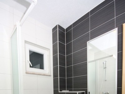 Apartment Two bedroom apartment with balcony and sea view Tučepi, Makarska A-3193-l - Outdoor photo 13