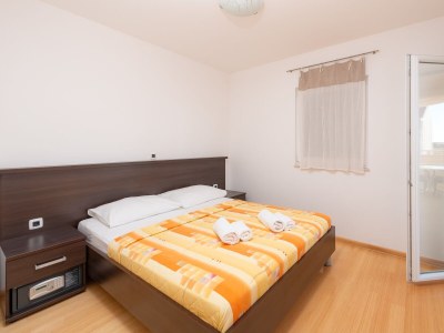 Apartment Two bedroom apartment with terrace Tučepi, Makarska A-3193-n - Outdoor photo 10