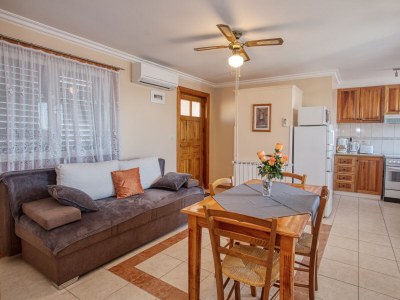 Apartment One bedroom apartment near beach Brodarica, Šibenik A-4194-a - Outdoor photo 18