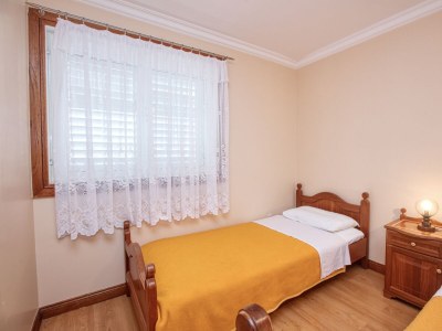 Apartment One bedroom apartment near beach Brodarica, Šibenik A-4194-a - Outdoor photo 27