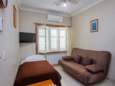 Apartment One bedroom apartment near beach Brodarica, Šibenik A-4194-e - Outdoor photo 16