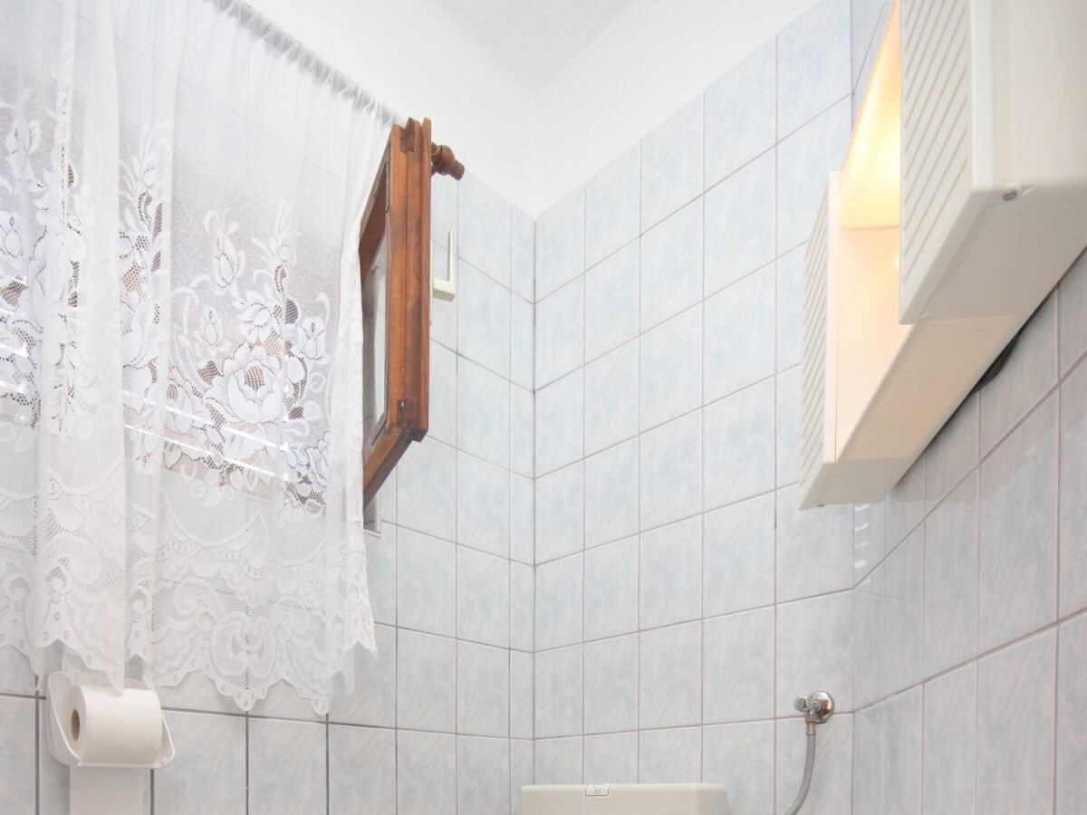 Apartment Two bedroom apartment near beach Kali, Ugljan A-345-b