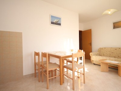 Apartment Two bedroom apartment with balcony and sea view Seget Vranjica, Trogir A-8507-a - Outdoor photo 9