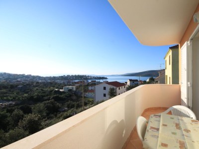 Apartment Two bedroom apartment with balcony and sea view Seget Vranjica, Trogir A-8507-a - Outdoor photo 18
