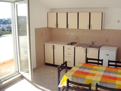 Apartment Two bedroom apartment with balcony and sea view Seget Vranjica, Trogir A-8507-d - Outdoor photo 8