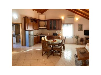 Apartment Two bedroom apartment with terrace and sea view Milna, Vis A-8896-a - Outdoor photo 14