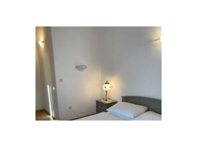 Apartment Two bedroom apartment with terrace and sea view Milna, Vis A-8896-a - Outdoor photo 21