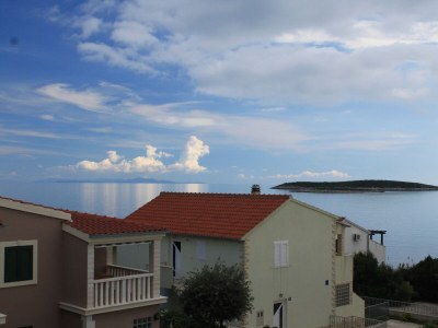 Apartment Two bedroom apartment with terrace and sea view Milna, Vis A-8896-a - Outdoor photo 26