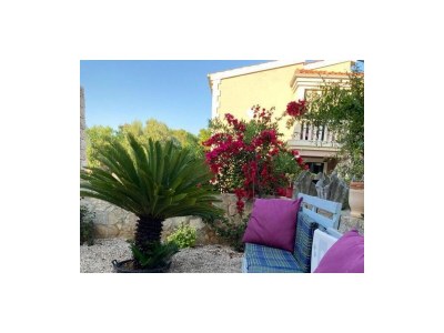 Apartment Three bedroom apartment with terrace and sea view Milna, Vis A-8896-b - Outdoor photo 5