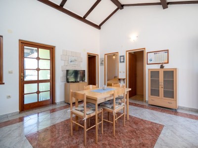 Apartment Two bedroom apartment near beach Veli Rat, Dugi otok A-438-d - Outdoor photo 18