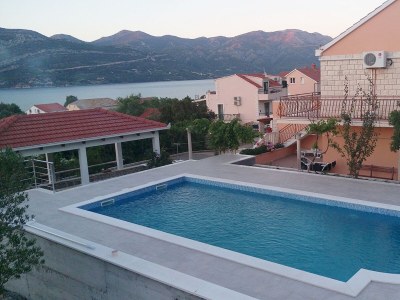 Apartment Two bedroom apartment with terrace Kneža, Korčula A-9269-b - Outdoor photo 6