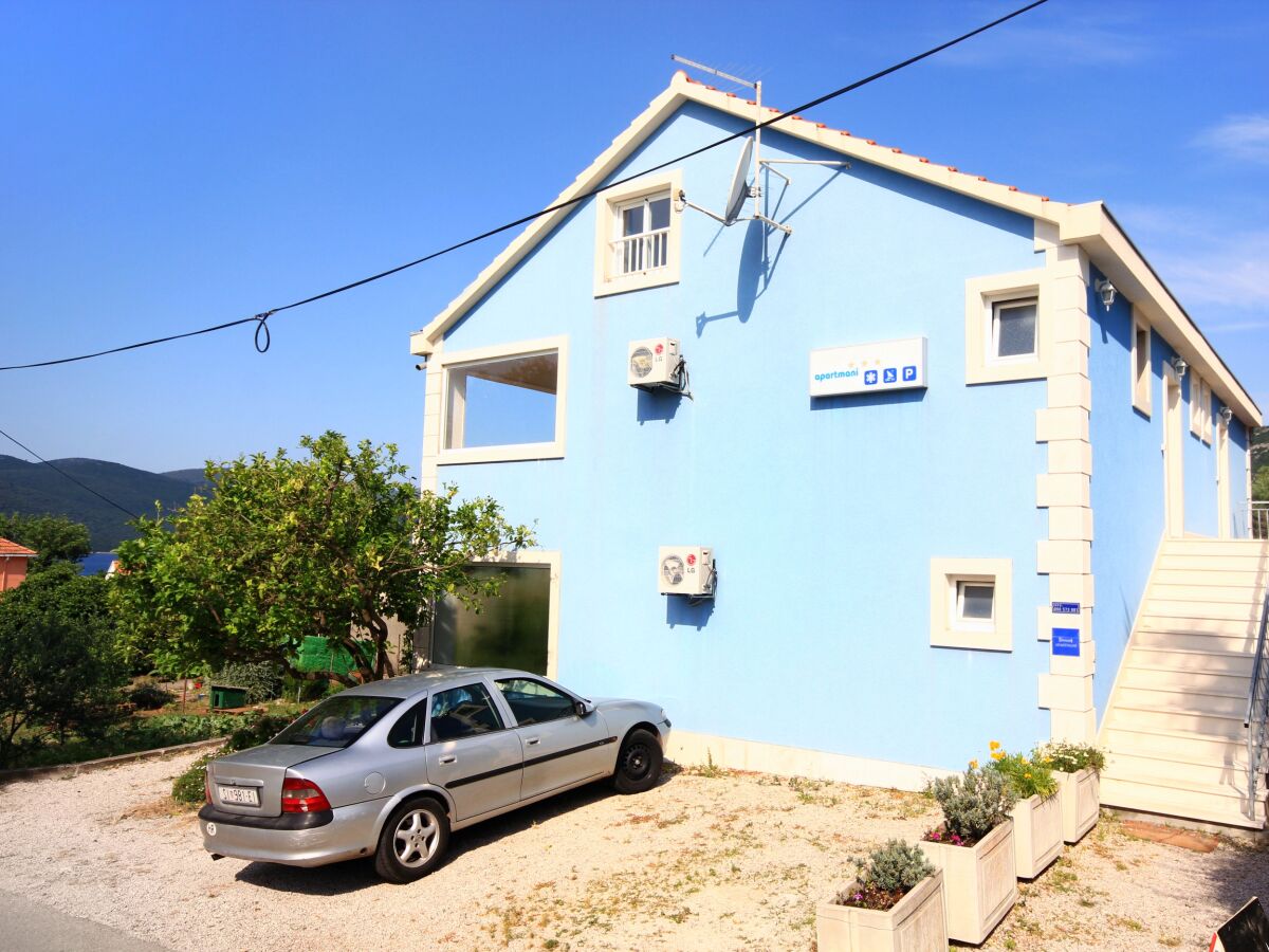 Apartment One bedroom apartment with terrace and sea view Viganj, Pelješac A-10189-a - Outdoor photo 4