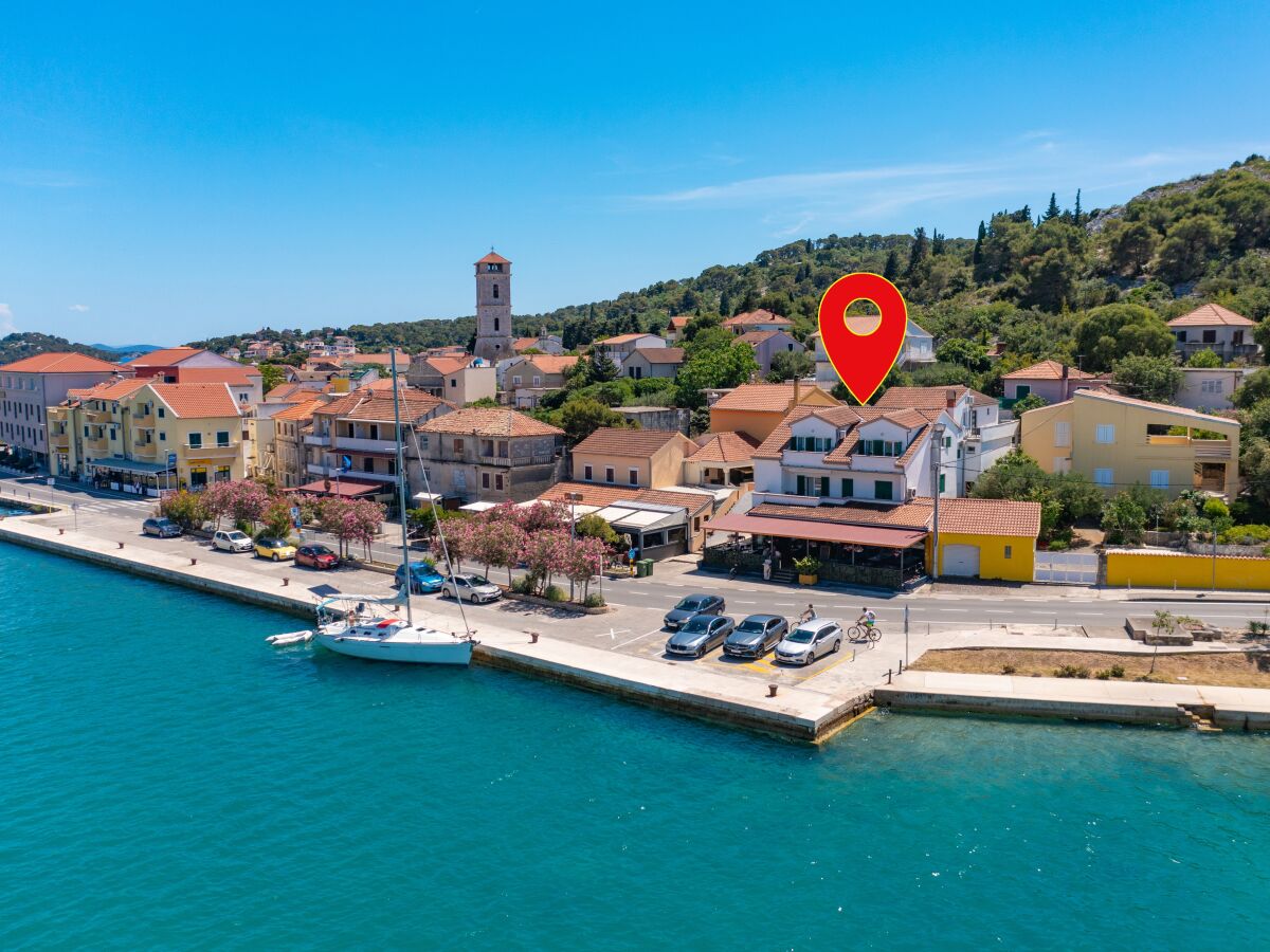 Apartment One bedroom apartment with balcony and sea view Tisno, Murter A-815-d - Outdoor photo 2