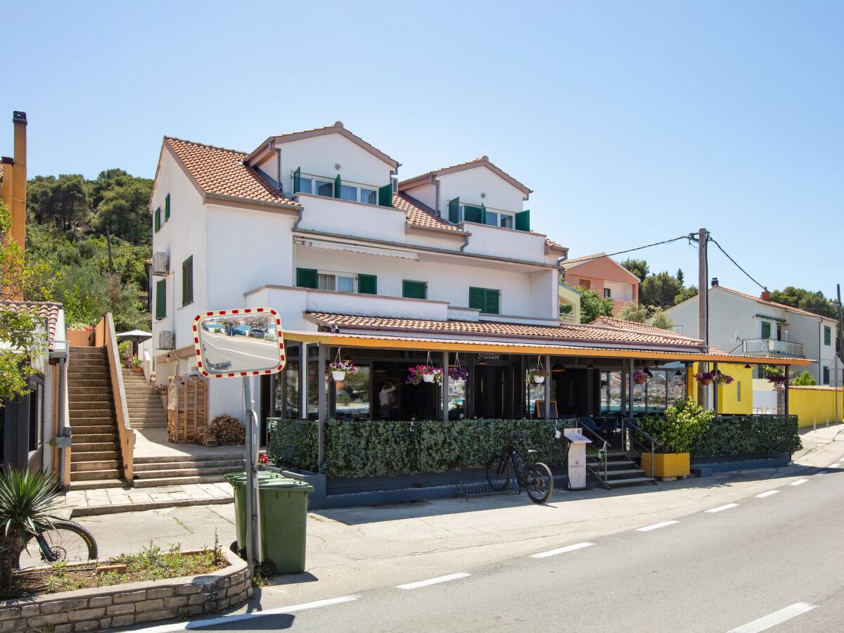 Apartment One bedroom apartment with balcony and sea view Tisno, Murter A-815-d - Outdoor photo 5