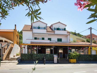 Apartment One bedroom apartment with balcony and sea view Tisno, Murter A-815-e - Outdoor photo 7