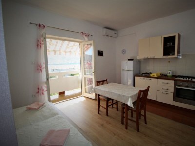 Apartment Studio flat with balcony and sea view Pag AS-13060-a - Outdoor photo 12