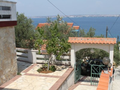 Apartment One bedroom apartment with terrace and sea view Kali, Ugljan A-834-b - Outdoor photo 10