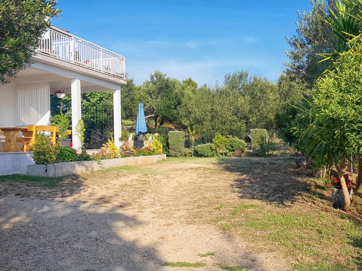 Apartment Two bedroom apartment with terrace and sea view Viganj, Pelješac A-13241-c - Outdoor photo 4