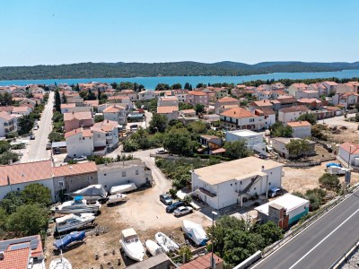 Apartment Two bedroom apartment with balcony Pirovac, Šibenik A-13263-b in Pirovac - Apartment